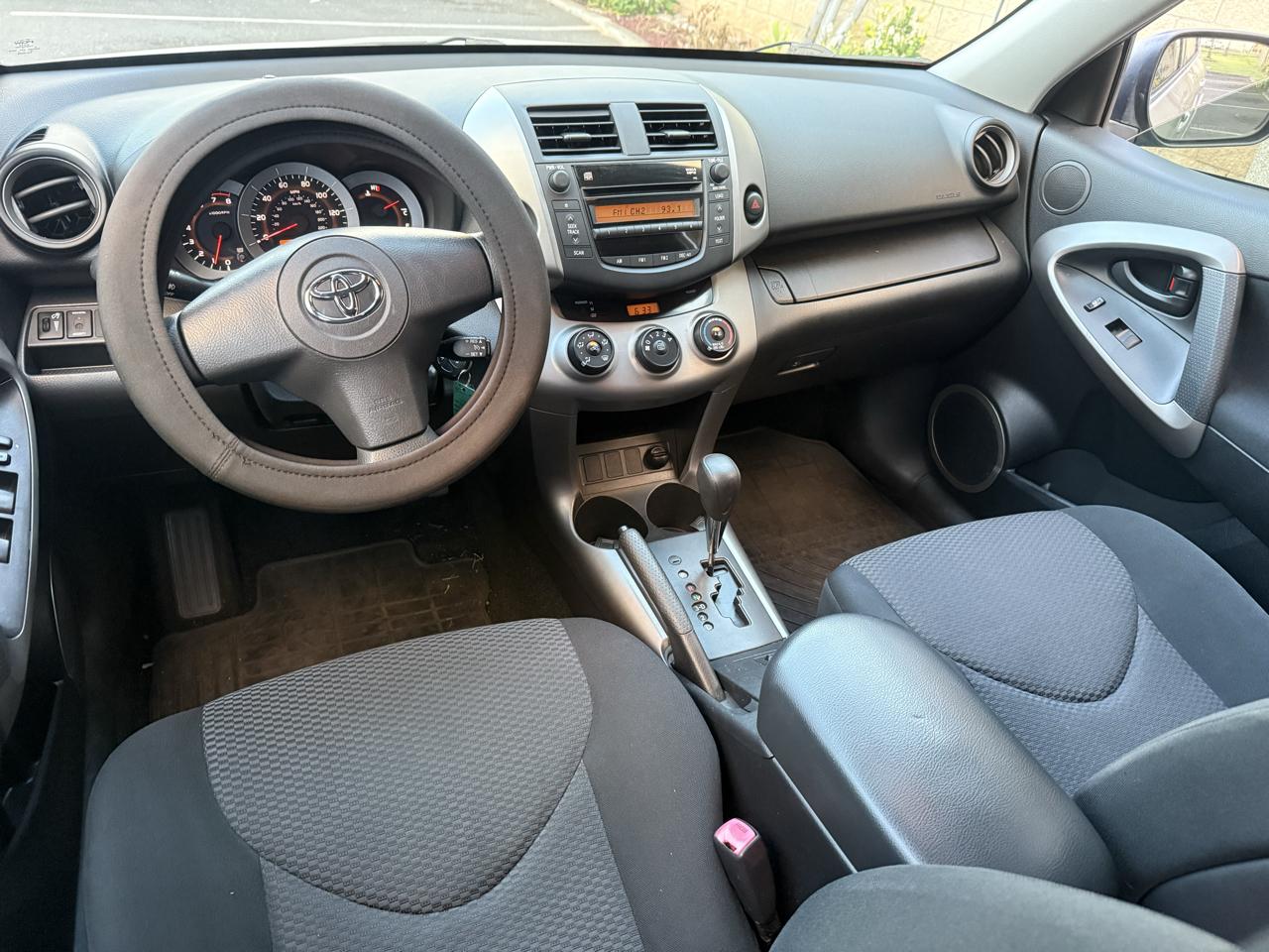 Toyota RAV4 Sport I4 2WD 2006
