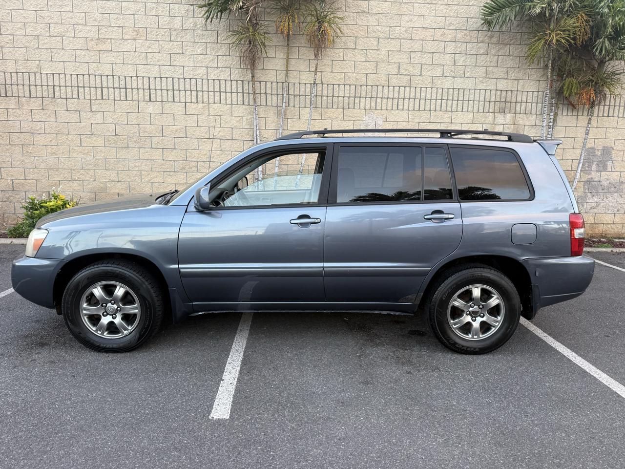 Toyota Highlander V6 2WD 2004