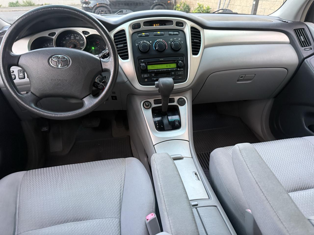 Toyota Highlander V6 2WD 2004