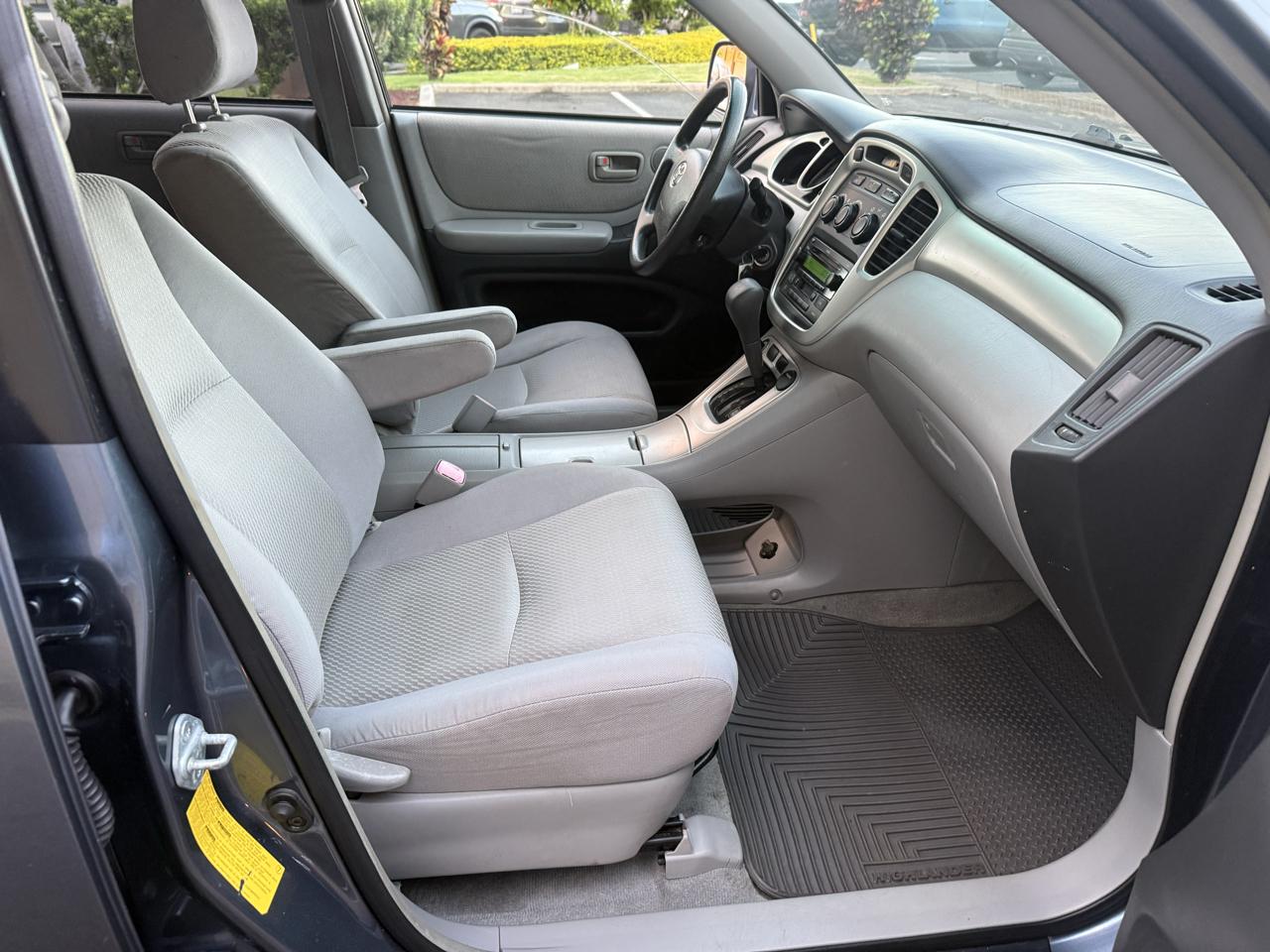 Toyota Highlander V6 2WD 2004