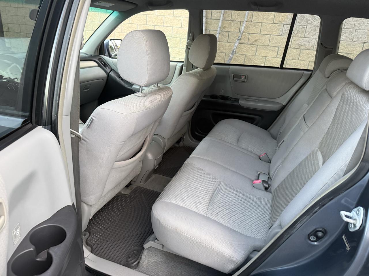 Toyota Highlander V6 2WD 2004