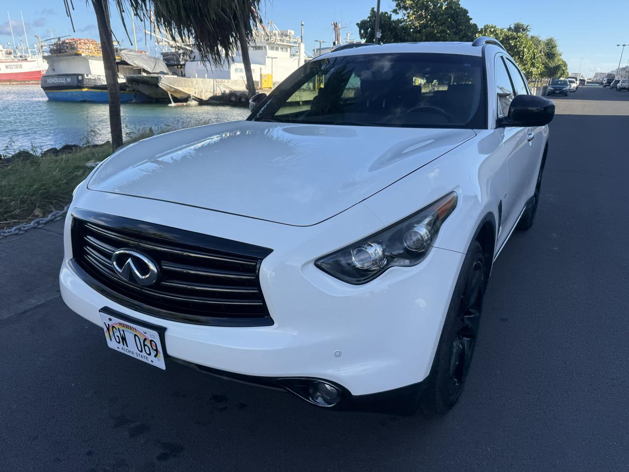 Infiniti QX70 4D SUV RWD V6 2016