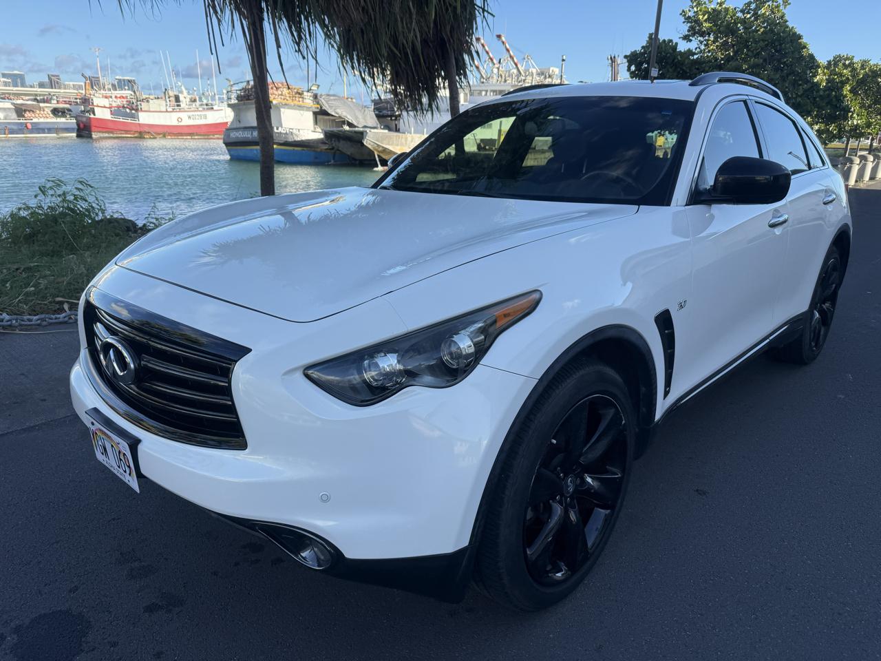 Infiniti QX70 4D SUV RWD V6 2016