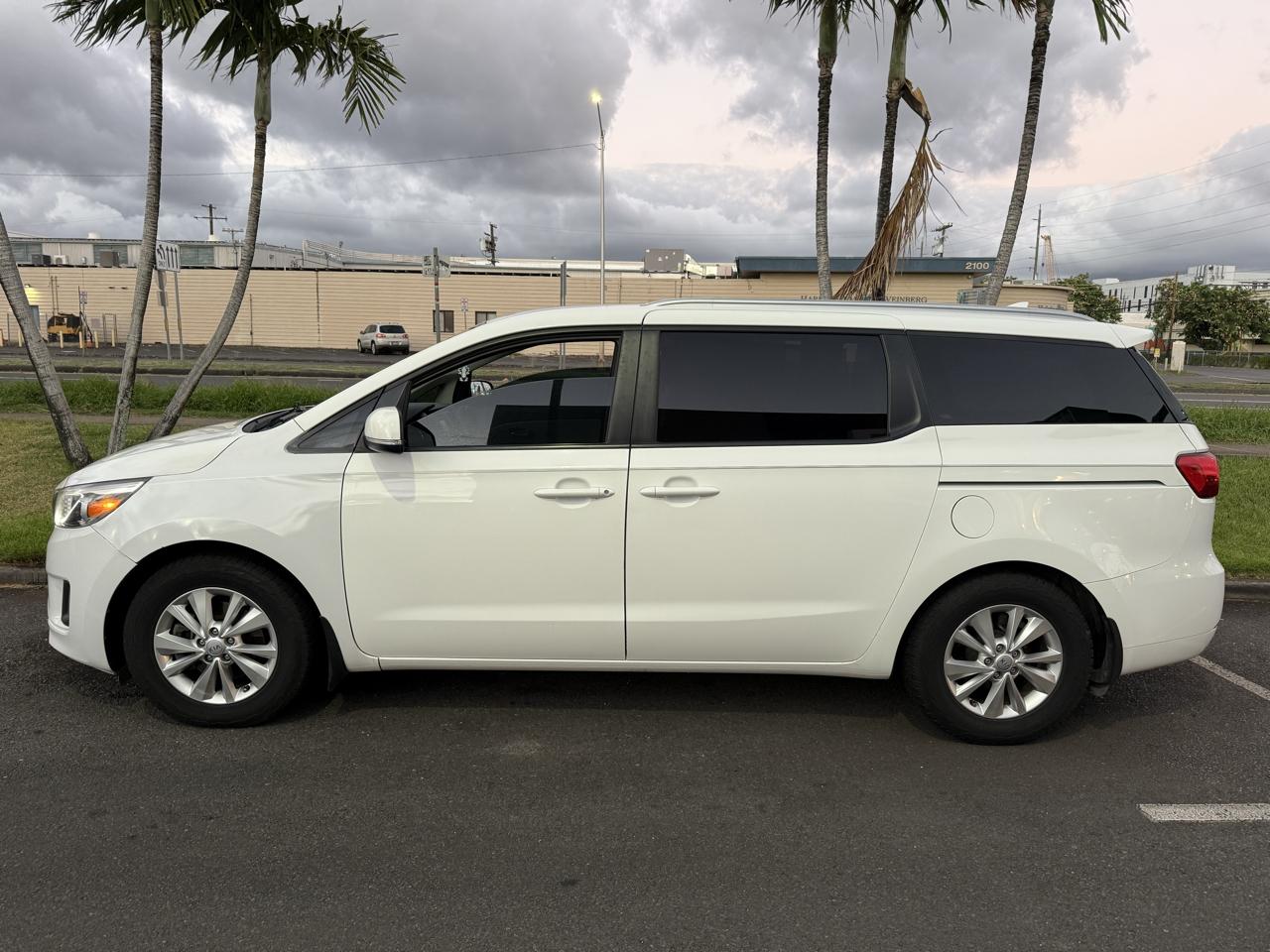 Kia Sedona LX 2016
