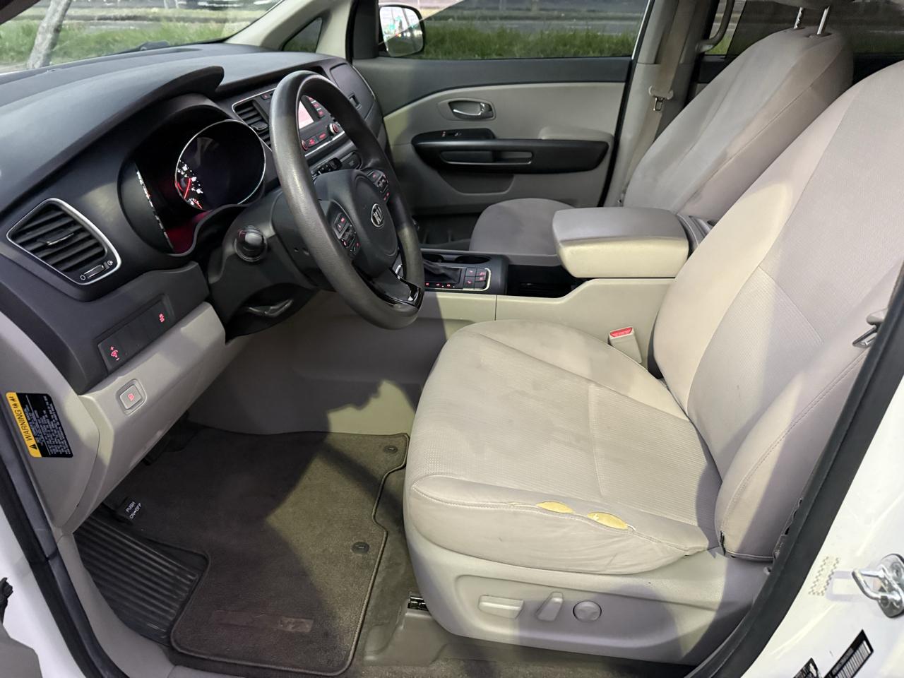 Kia Sedona LX 2016