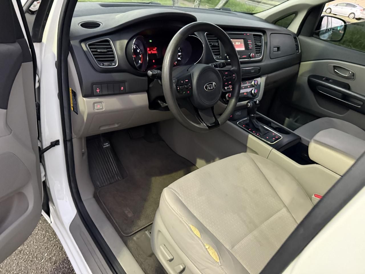 Kia Sedona LX 2016