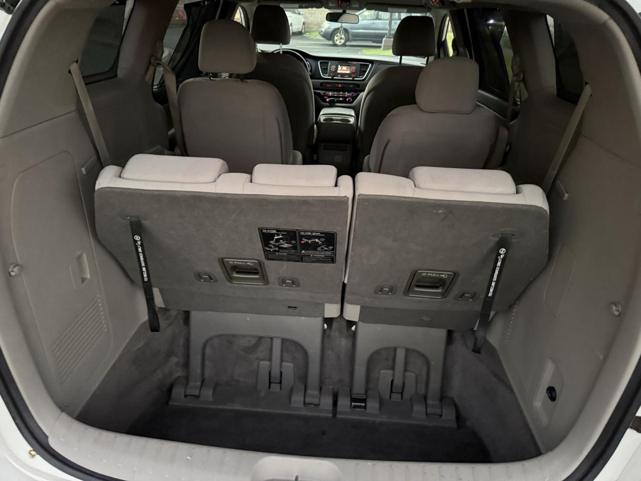 Kia Sedona LX 2016