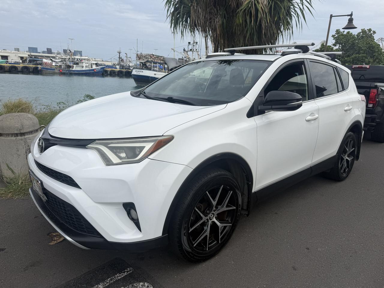 Toyota RAV4 SE 4WD 2016