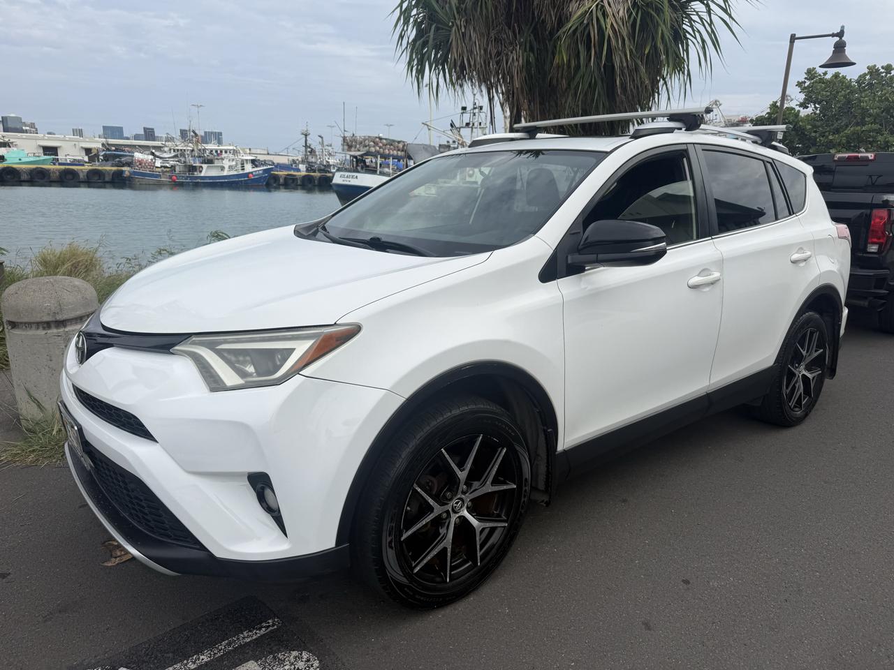 Toyota RAV4 SE 4WD 2016
