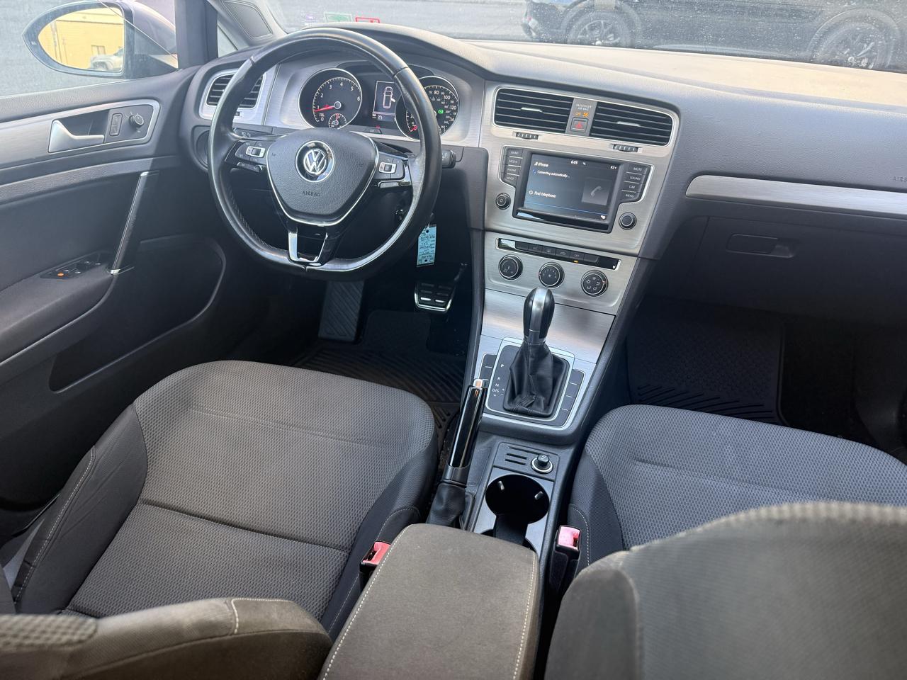 Volkswagen Golf SportWagen TSI SE 6A 2017