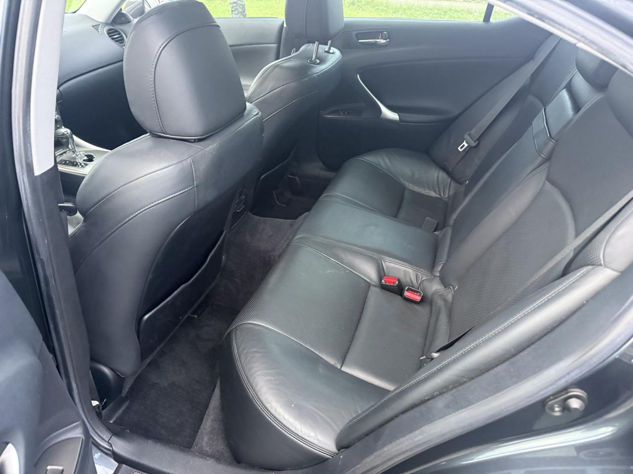 Lexus IS IS 250 6-Speed Manual 2007