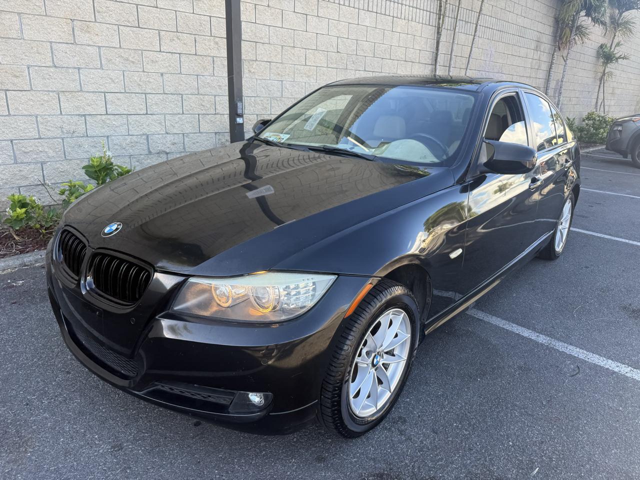 BMW 3-Series 328i SA 2010