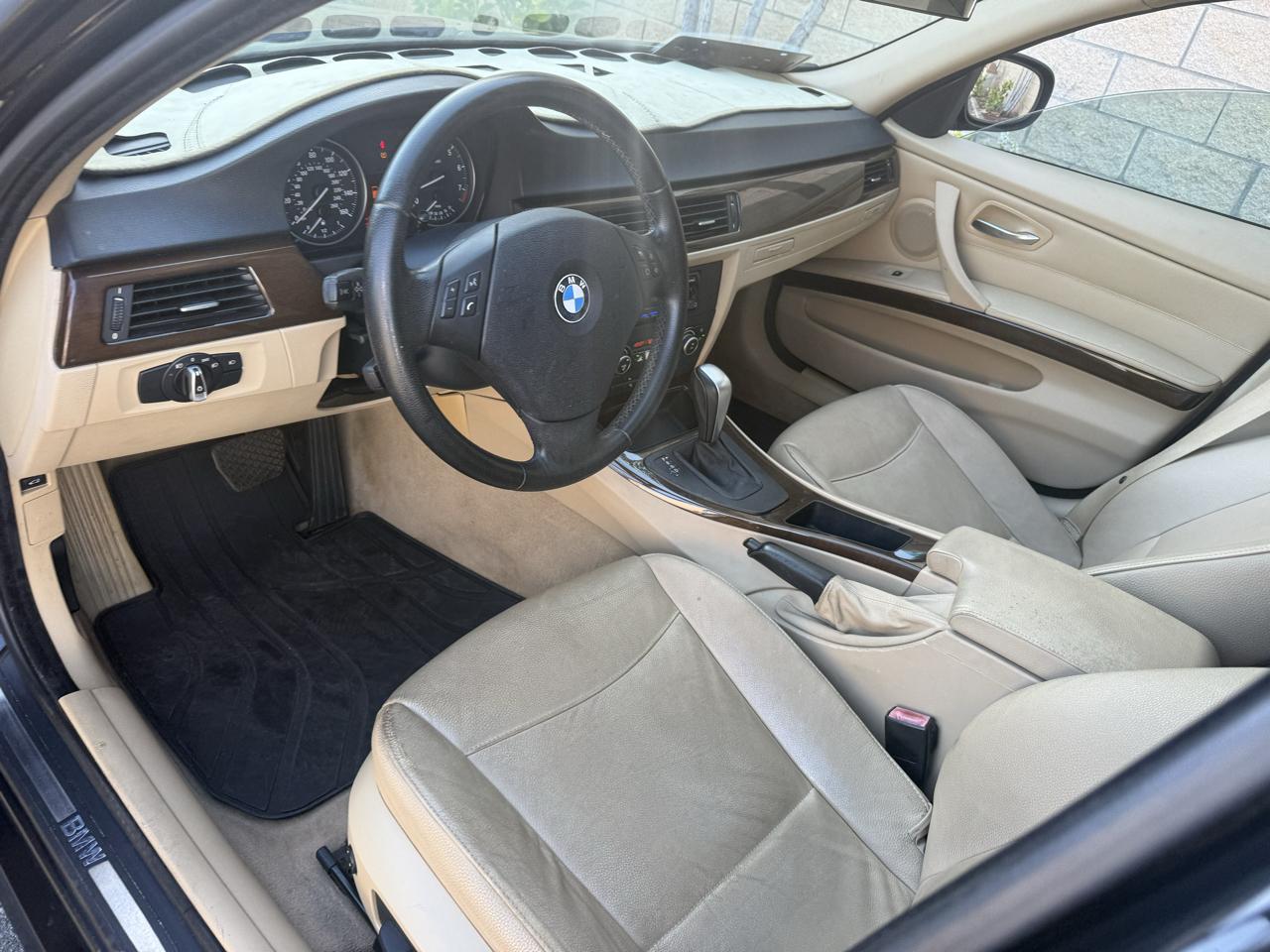 BMW 3-Series 328i SA 2010