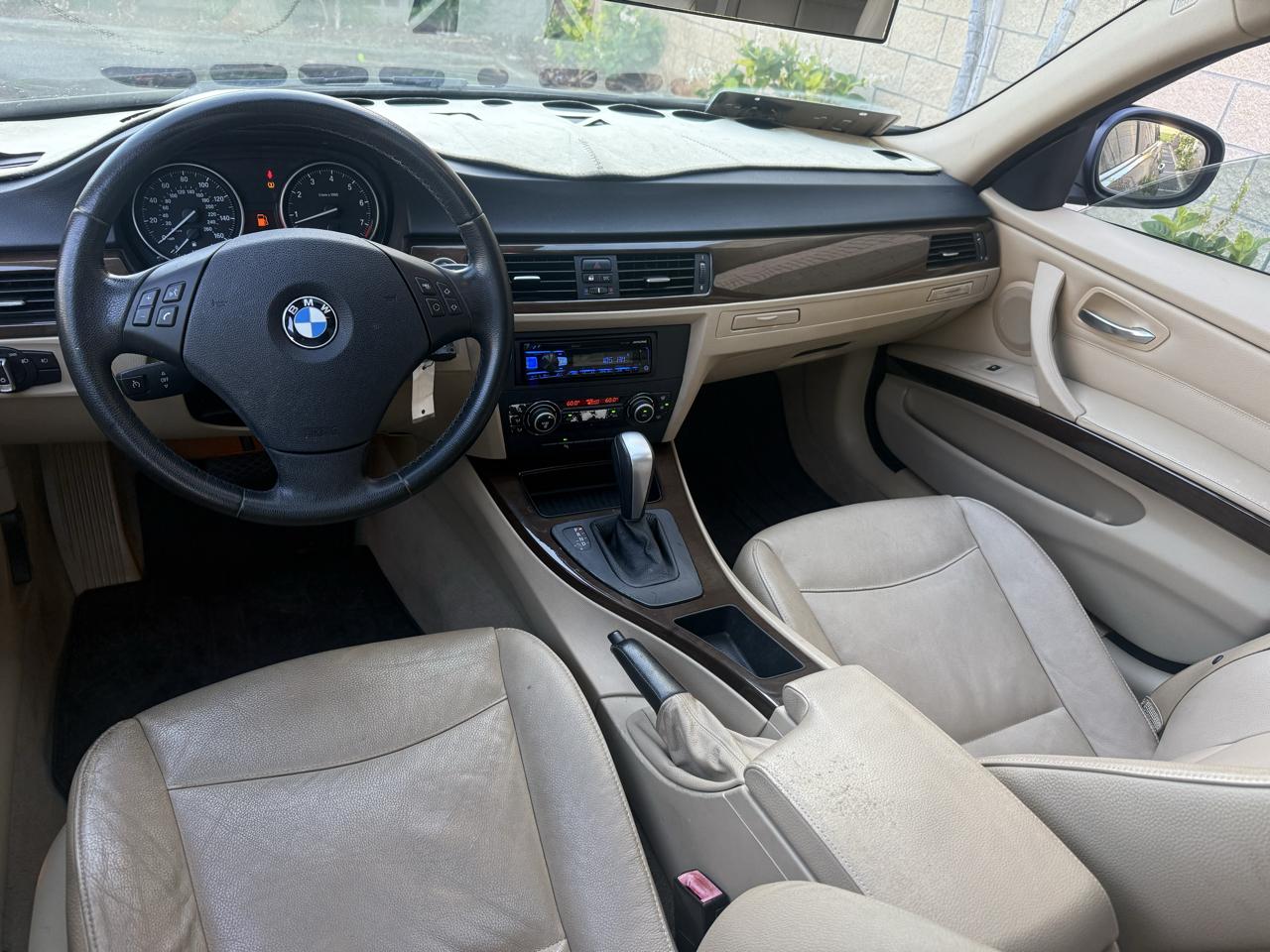 BMW 3-Series 328i SA 2010