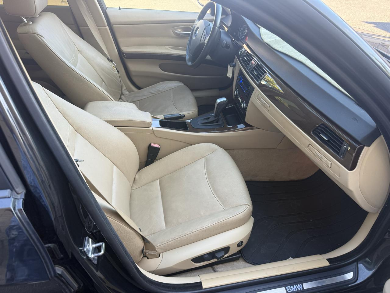 BMW 3-Series 328i SA 2010