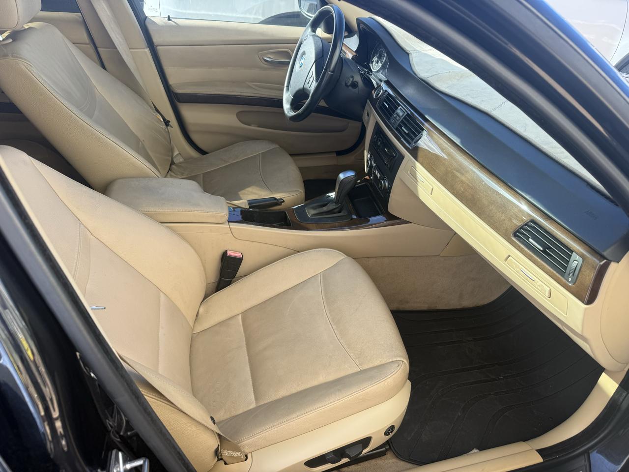 BMW 3-Series 328i SA 2010