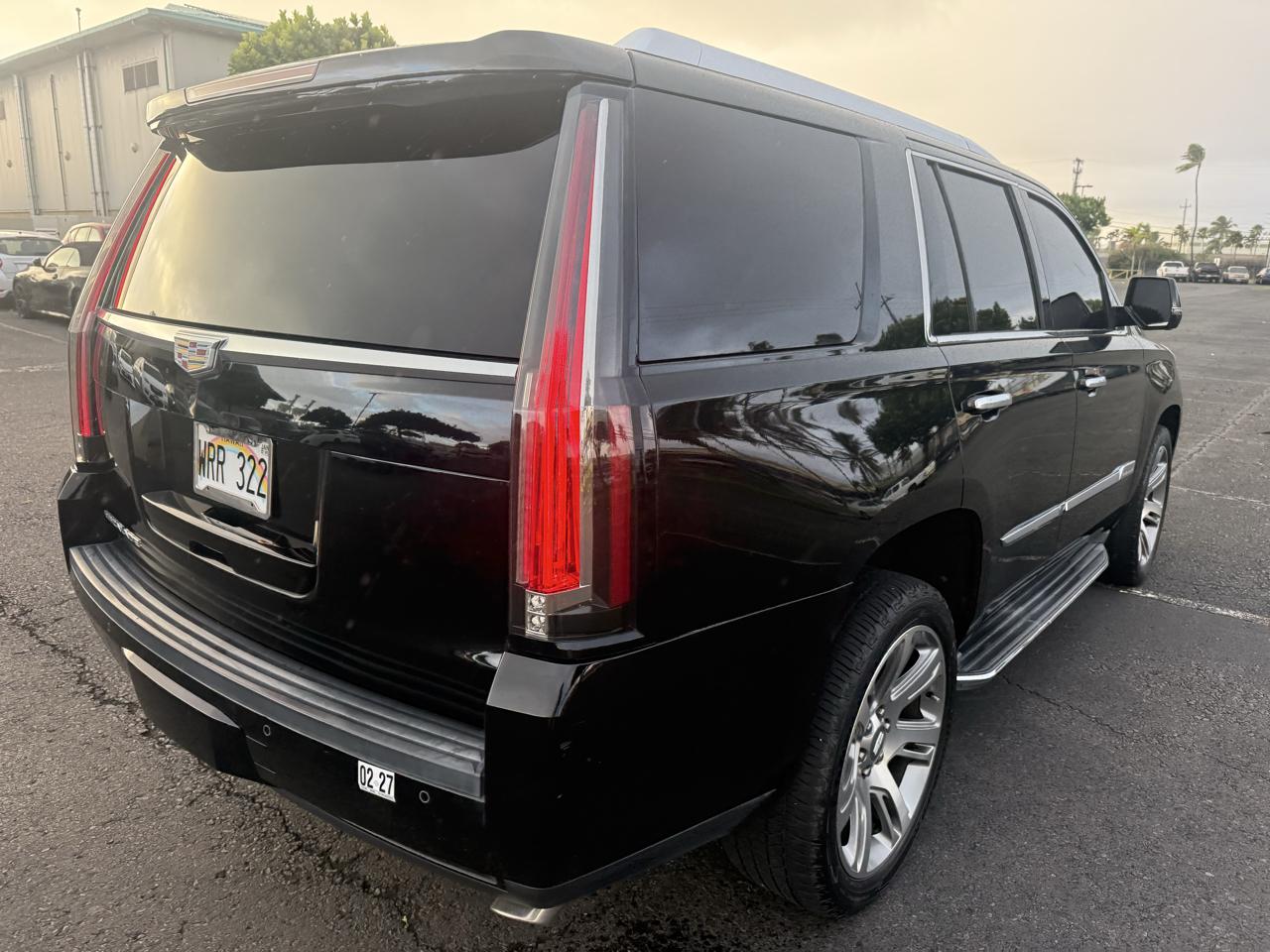 Cadillac Escalade Luxury 2WD 2016