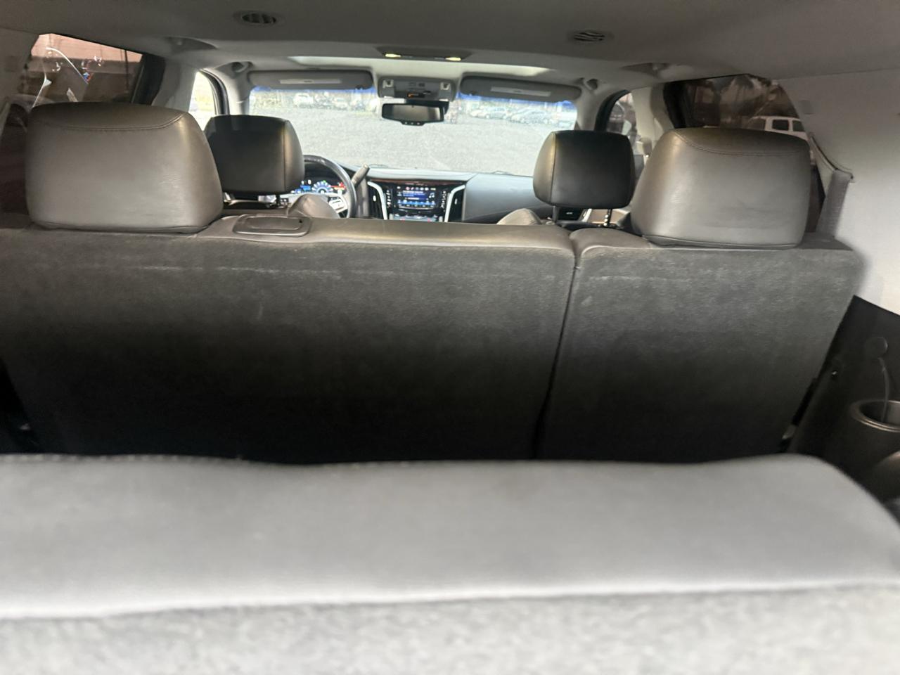 Cadillac Escalade Luxury 2WD 2016