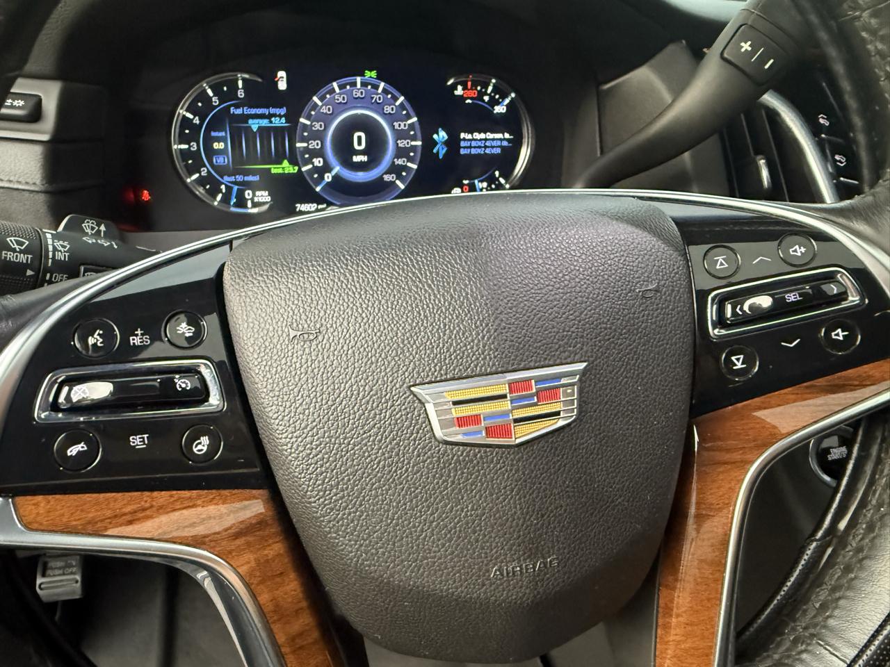 Cadillac Escalade Luxury 2WD 2016