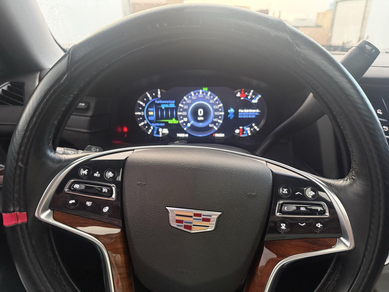 Cadillac Escalade Luxury 2WD 2016