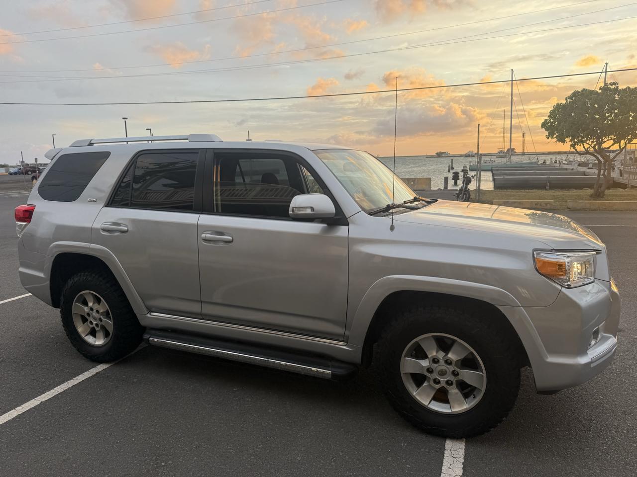 Toyota 4Runner SR5 2WD 2012