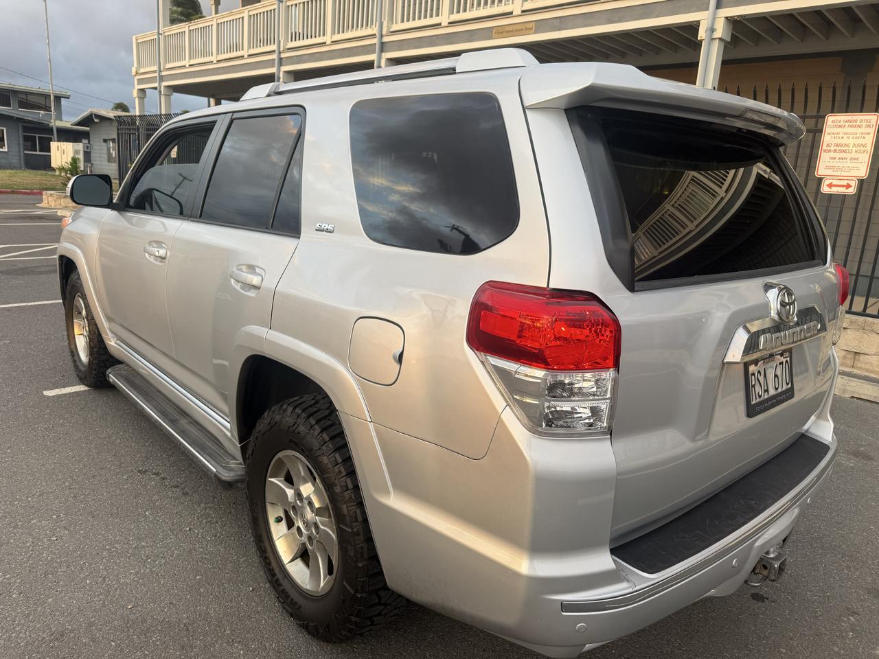 Toyota 4Runner SR5 2WD 2012