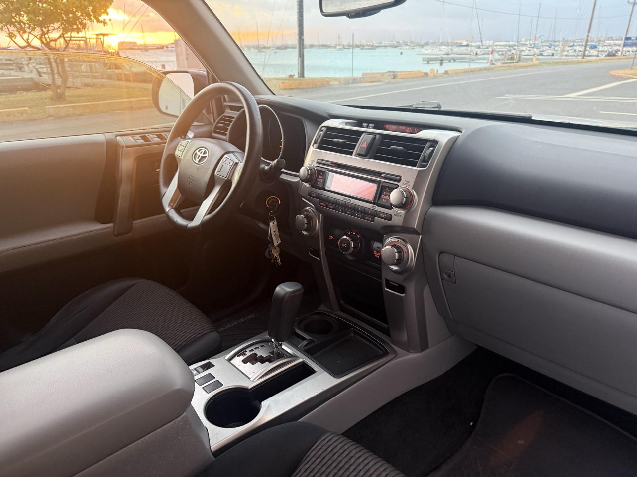 Toyota 4Runner SR5 2WD 2012