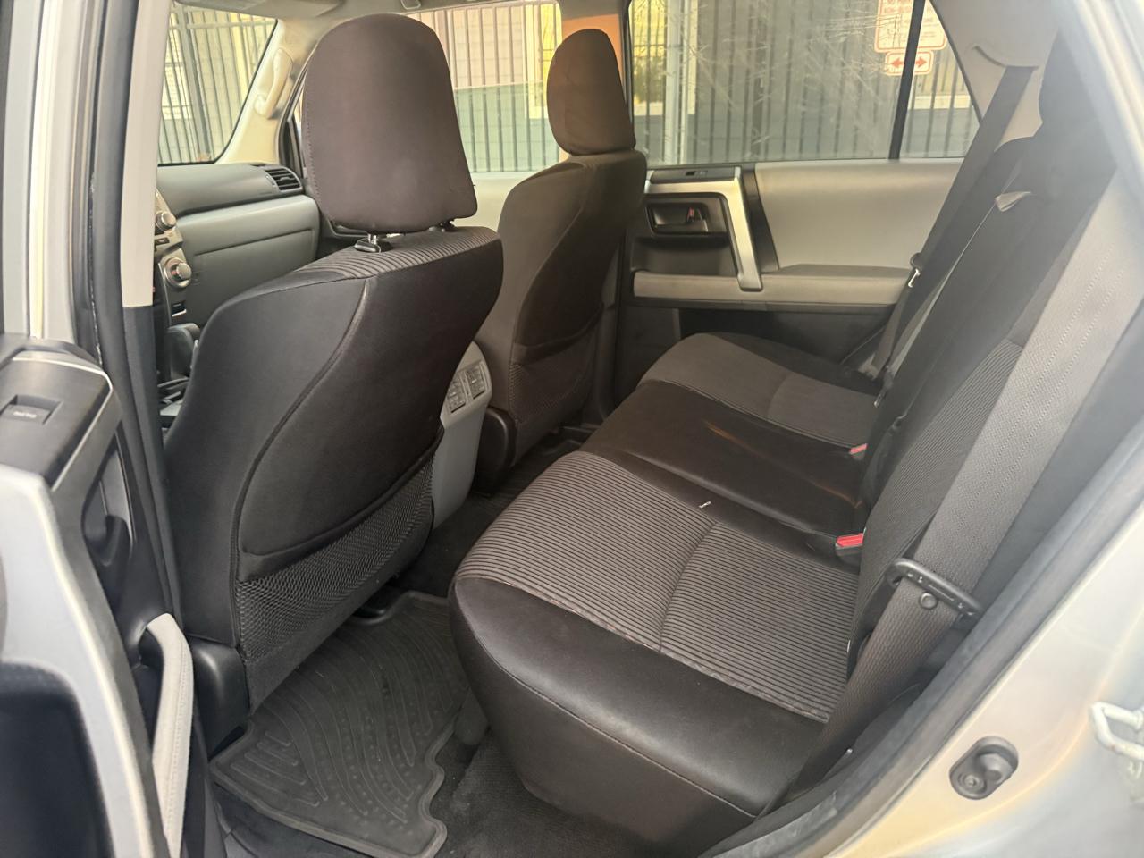 Toyota 4Runner SR5 2WD 2012