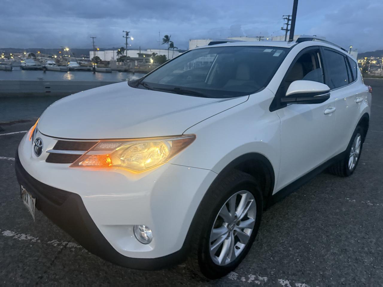 Toyota RAV4 Limited FWD 2013