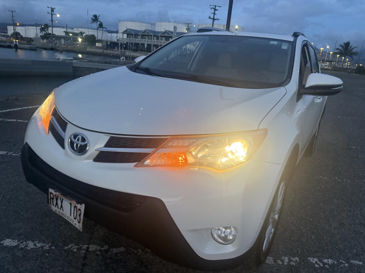 Toyota RAV4 Limited FWD 2013