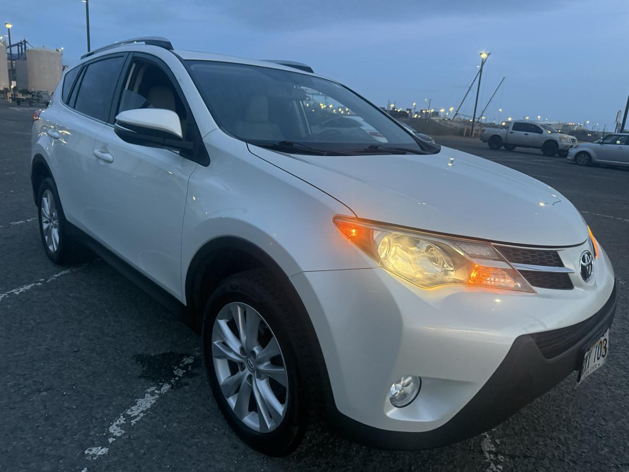 Toyota RAV4 Limited FWD 2013