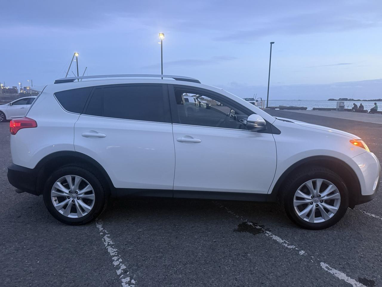 Toyota RAV4 Limited FWD 2013