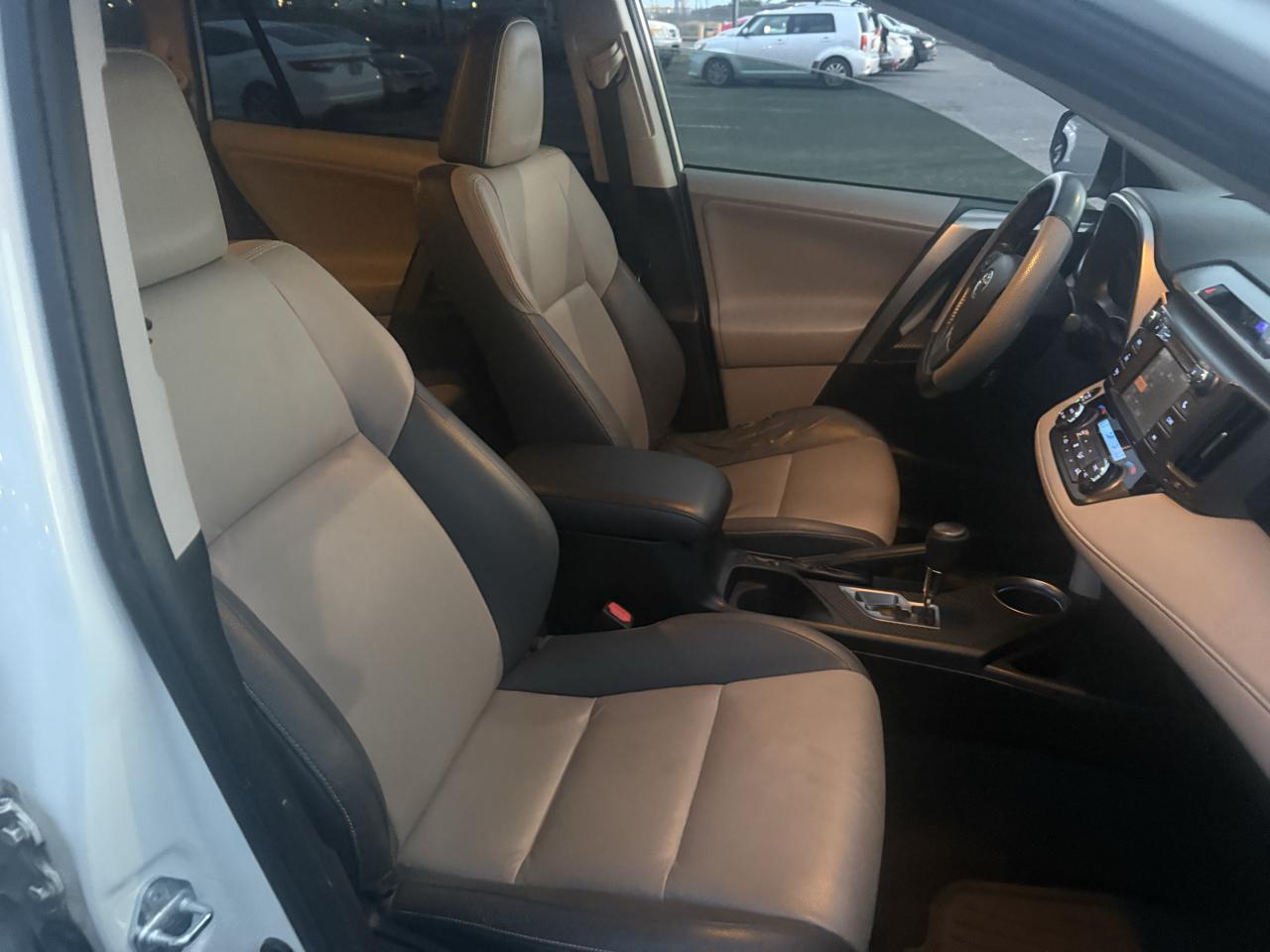 Toyota RAV4 Limited FWD 2013