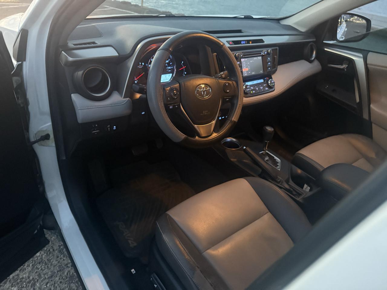 Toyota RAV4 Limited FWD 2013