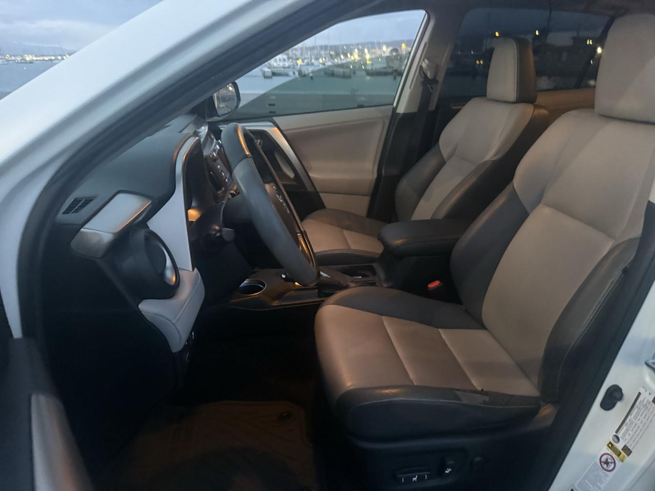 Toyota RAV4 Limited FWD 2013
