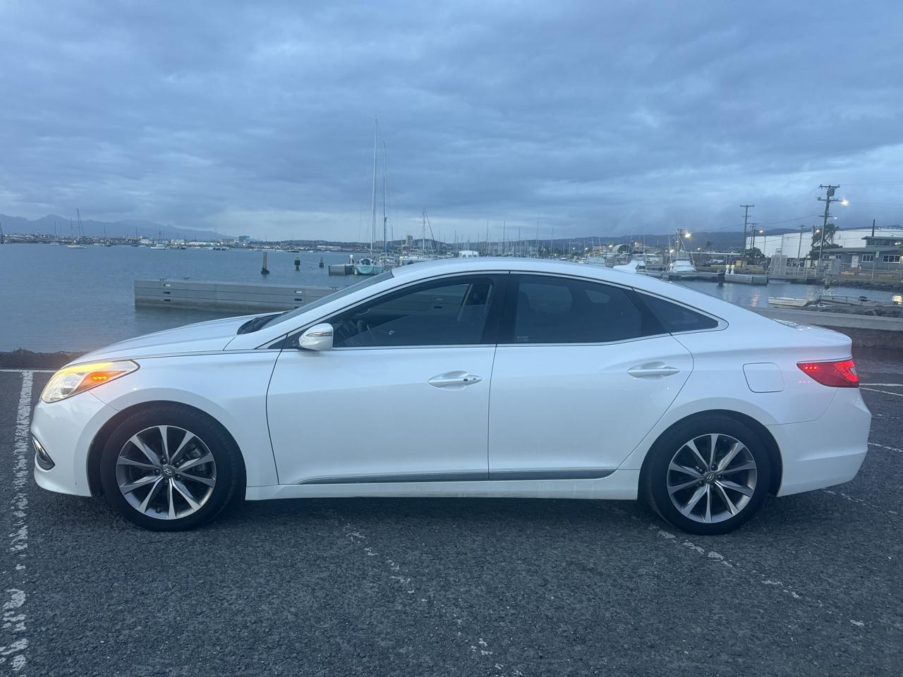 Hyundai Azera Base 2015