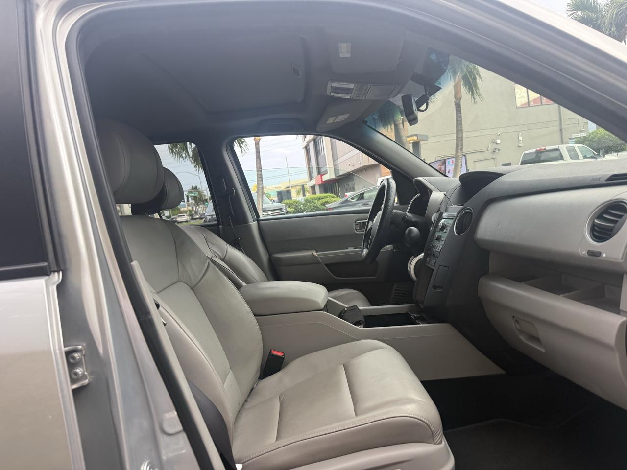 Honda Pilot EX-L 2WD 5-Spd AT 2011