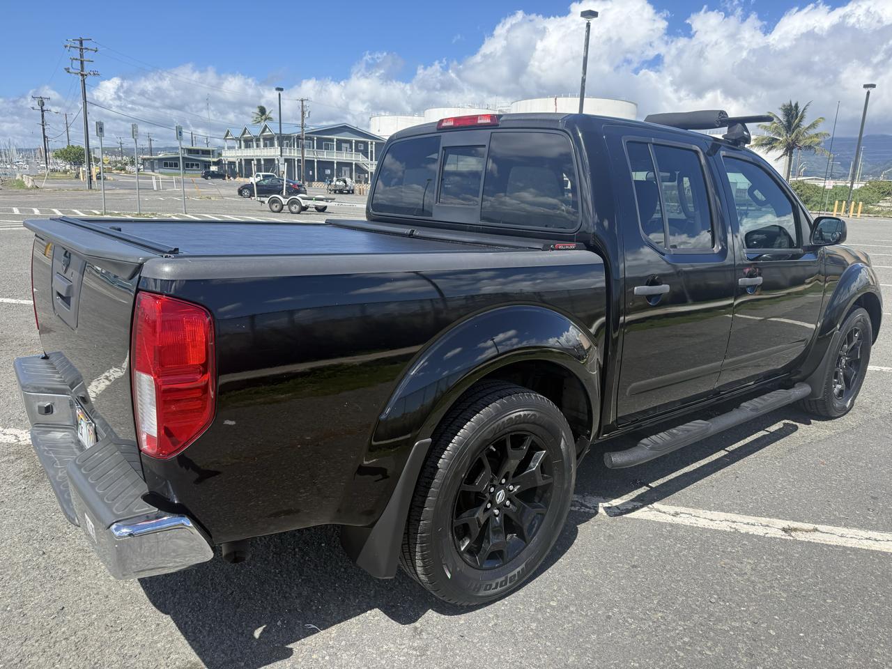 Nissan Frontier SV Crew Cab V6 2017