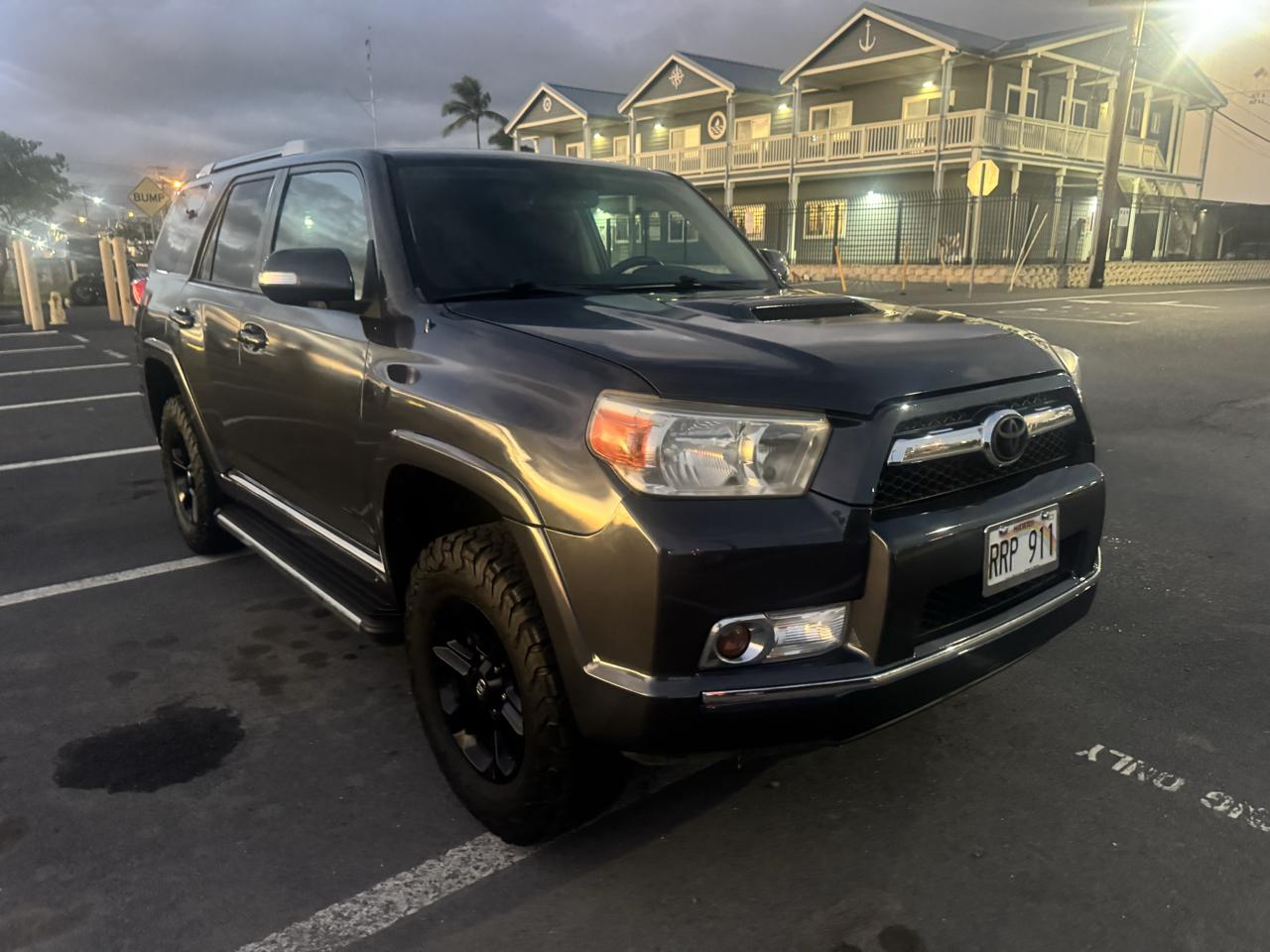 Toyota 4Runner SR5 2WD 2011