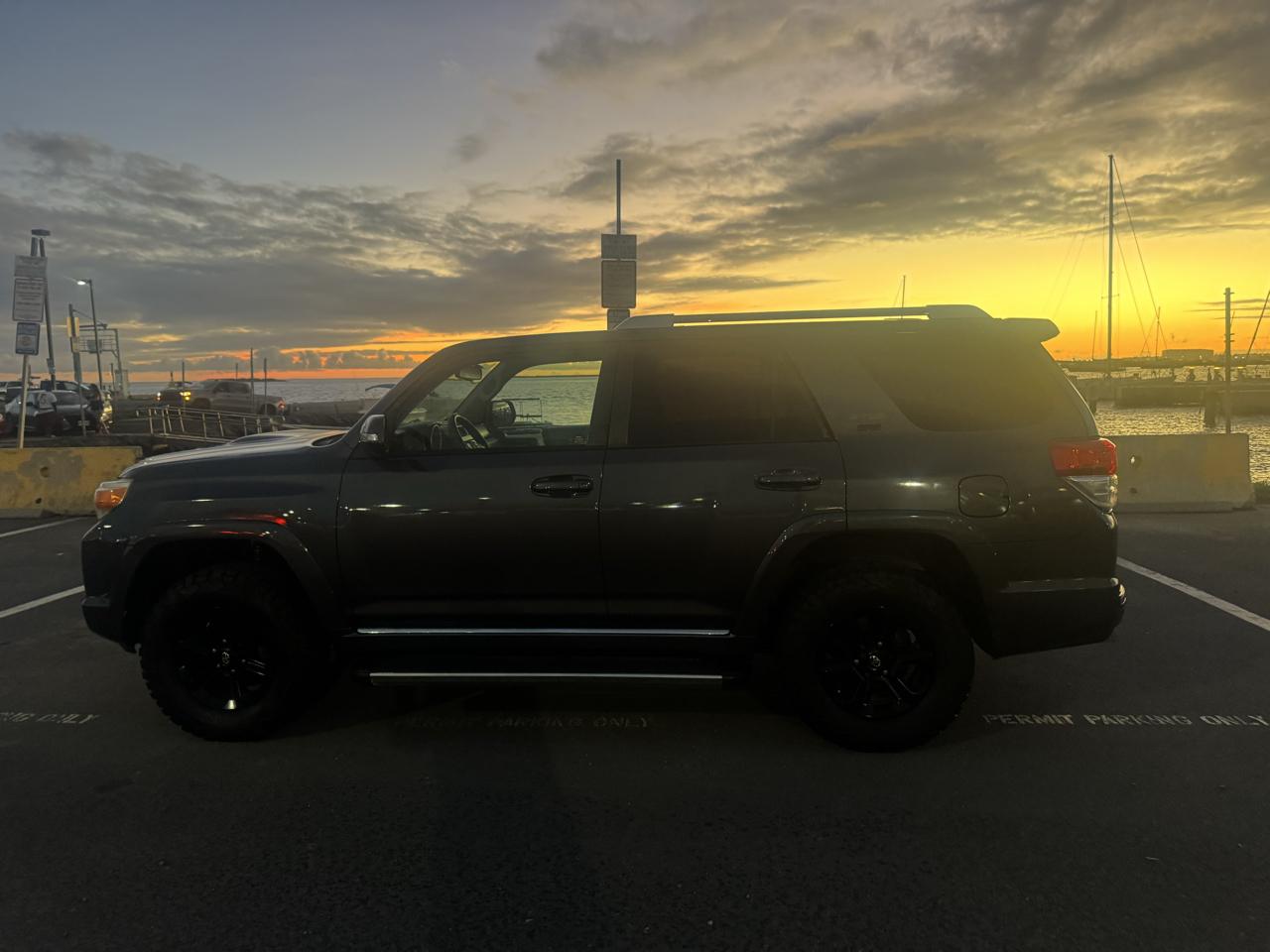 Toyota 4Runner SR5 2WD 2011
