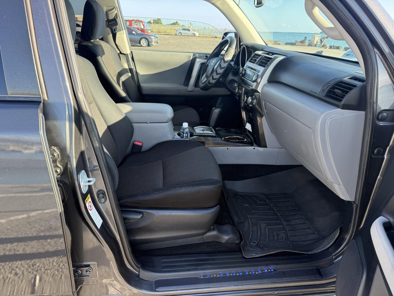 Toyota 4Runner SR5 2WD 2011