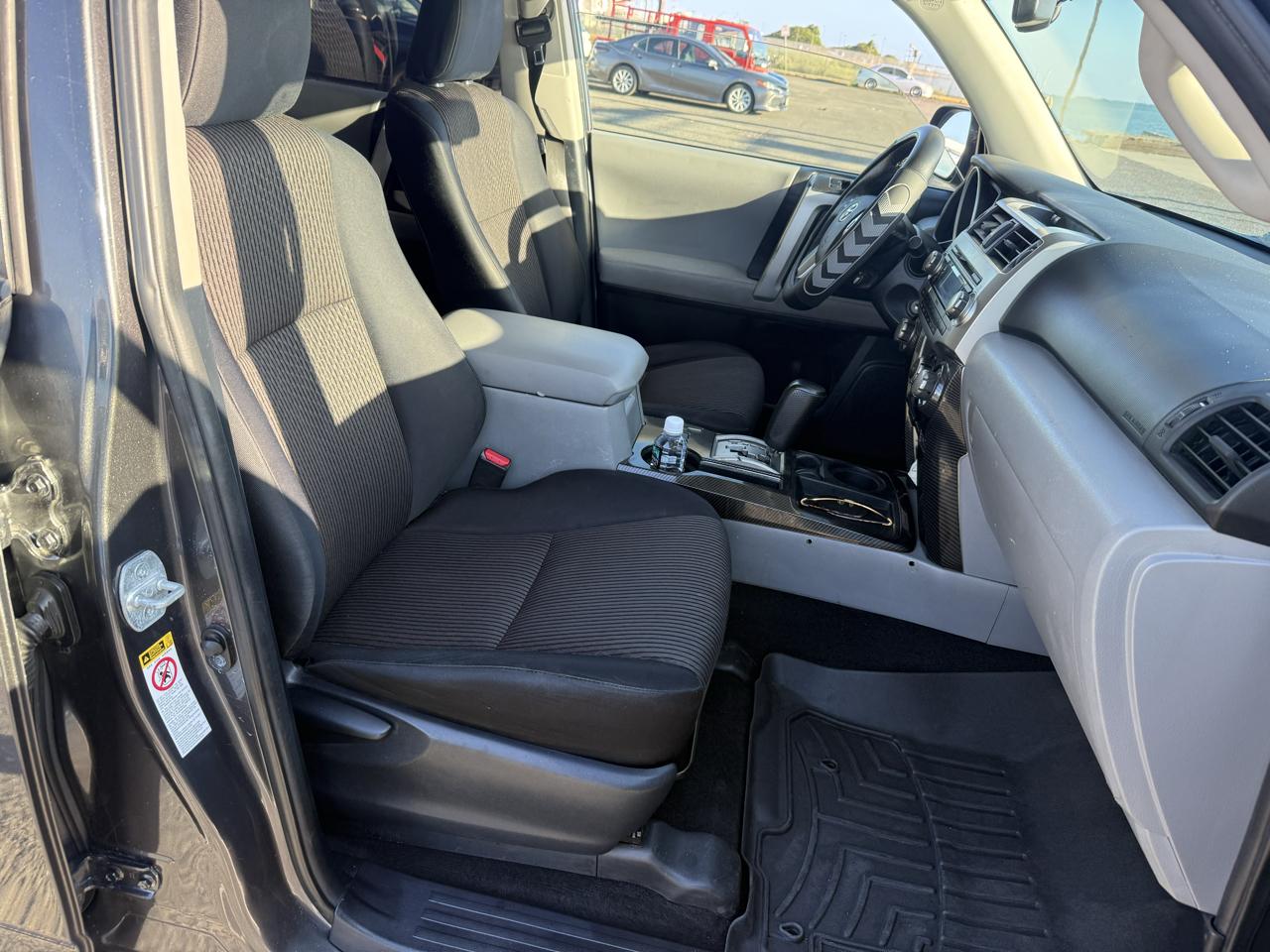 Toyota 4Runner SR5 2WD 2011