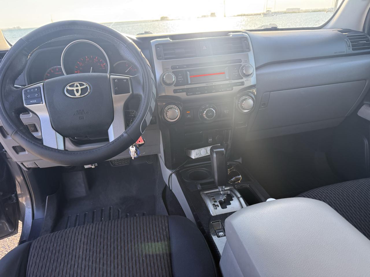 Toyota 4Runner SR5 2WD 2011