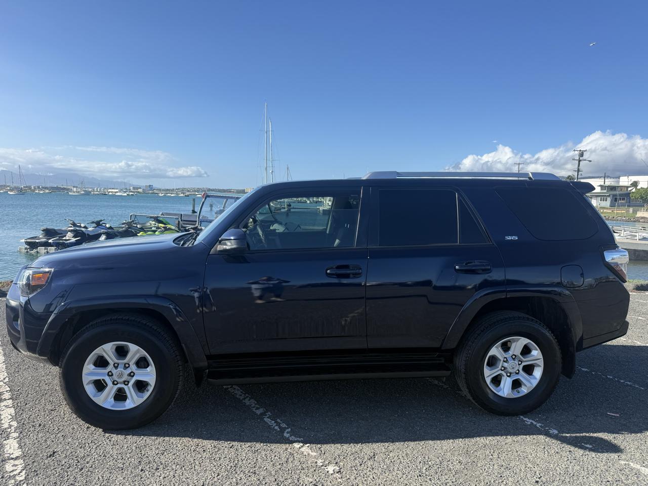Toyota 4Runner SR5 2WD 2014
