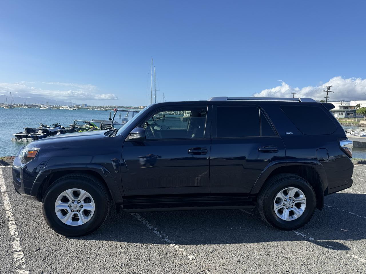 Toyota 4Runner SR5 2WD 2014