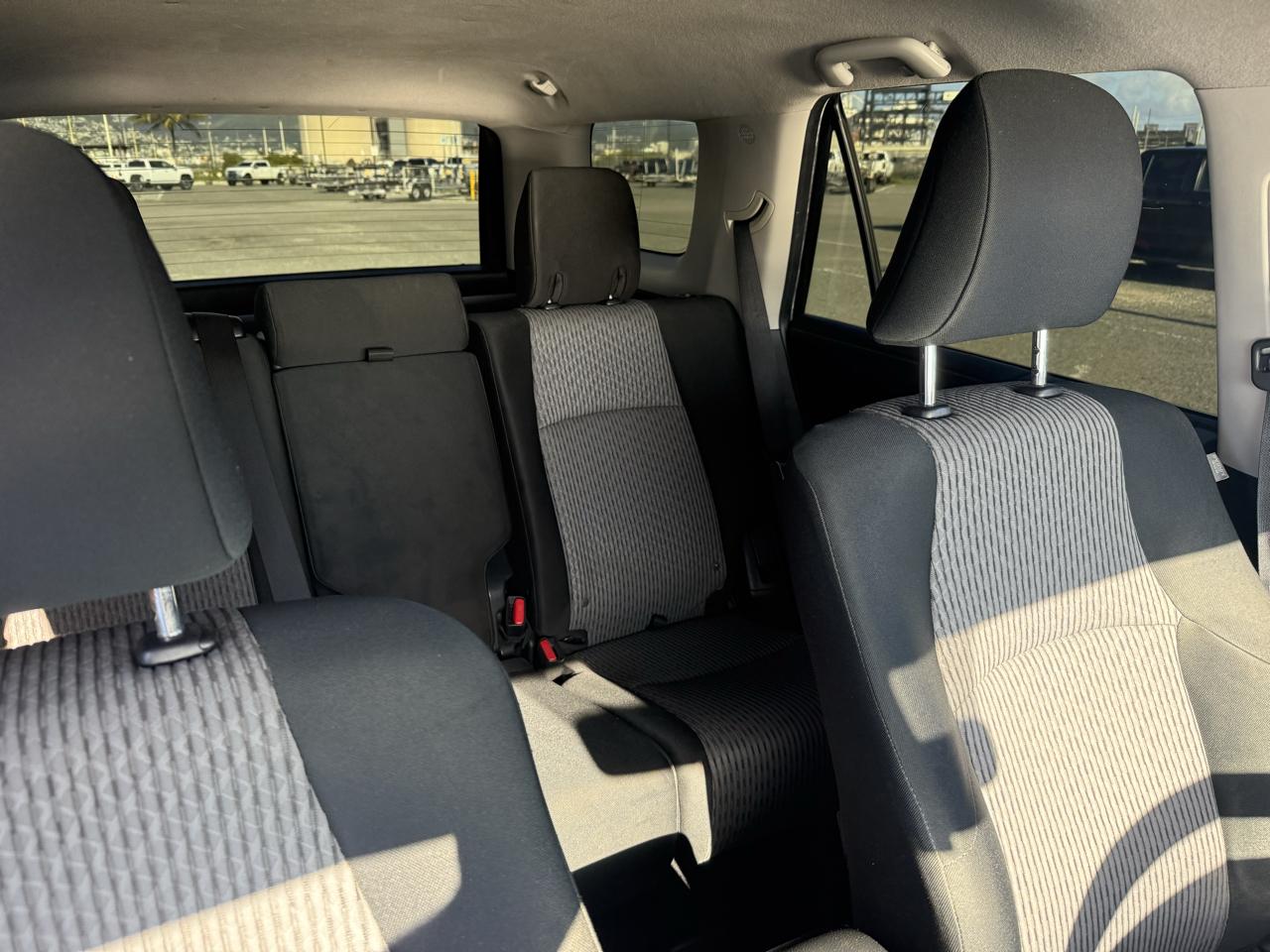 Toyota 4Runner SR5 2WD 2014