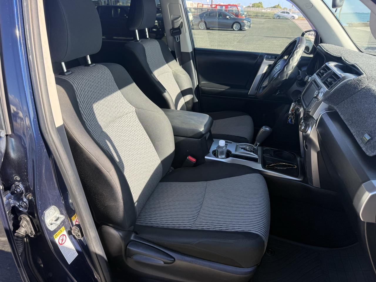 Toyota 4Runner SR5 2WD 2014