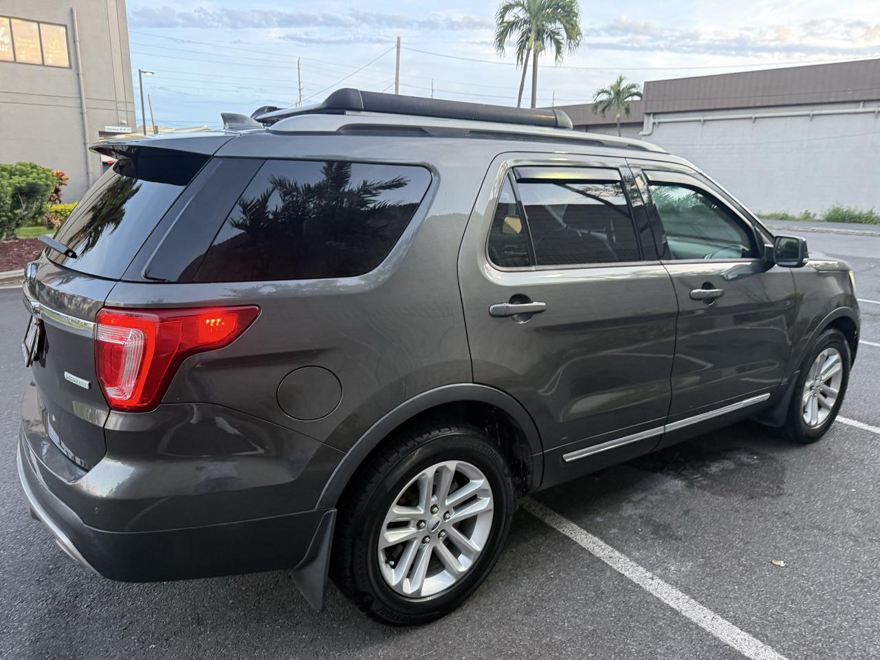 Ford Explorer XLT 2WD 2017