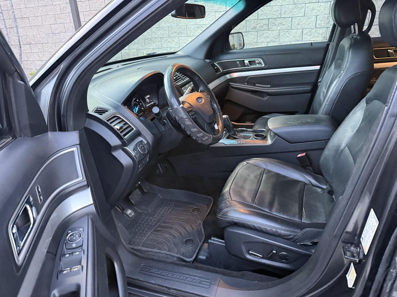 Ford Explorer XLT 2WD 2017