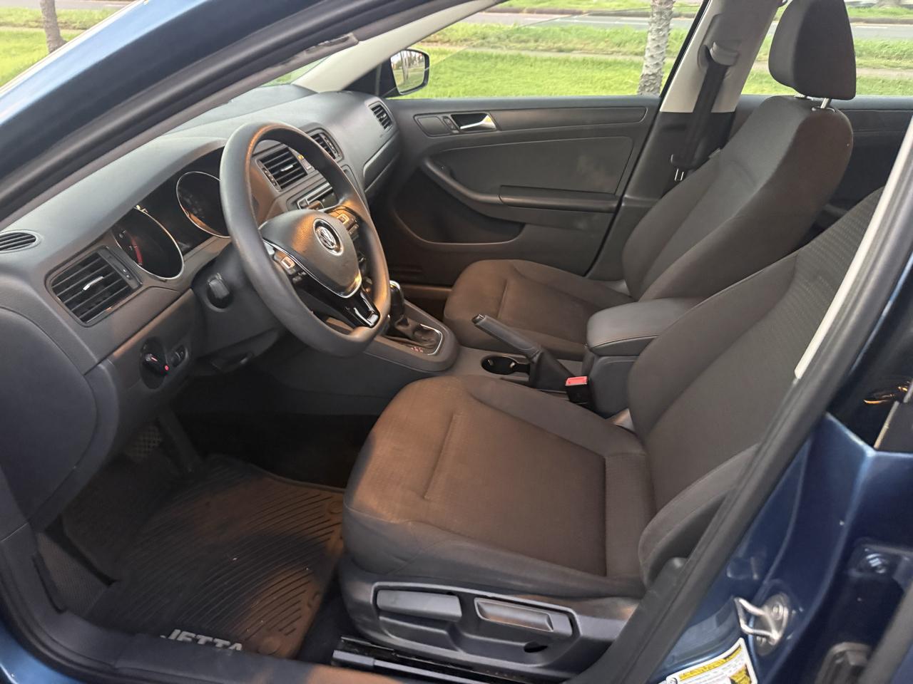 Volkswagen Jetta 1.4T S w/Technology 6A 2016